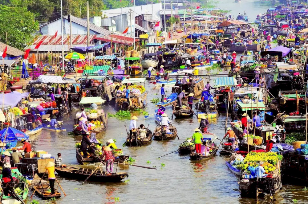 tra on floating market